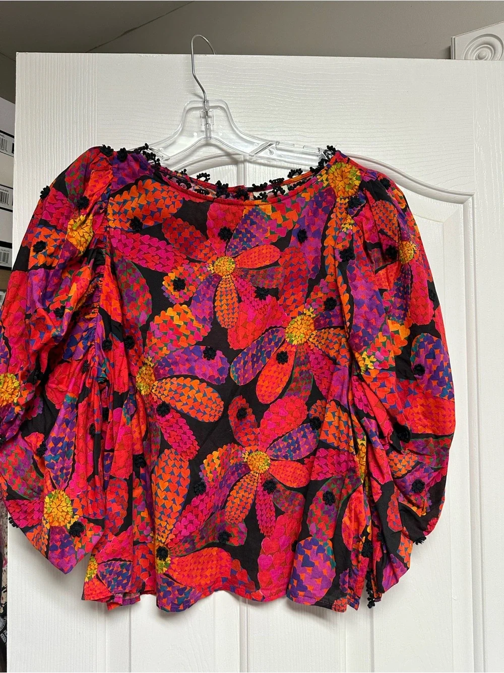 FARM Rio Bold Multicolor Floral Puff-Sleeve Blouse - Pink/Red/Yellow